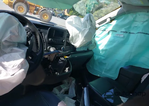 2020 Ford Transit-250 z USA, uszkodzony, nr VIN 1FTBR1X86LKA98279